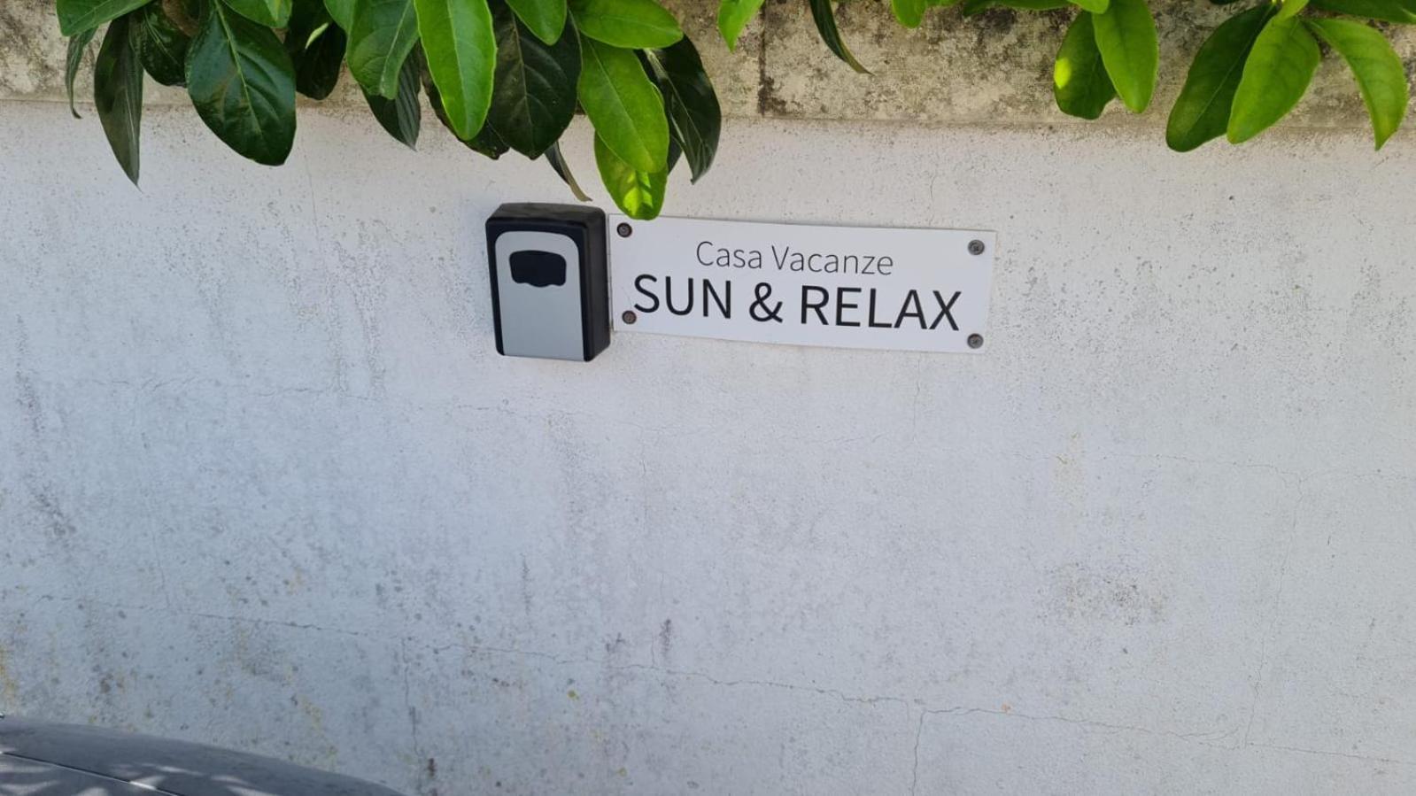 Casa Vacanza Sun & Relax Санта-Мария-аль-Баньо Экстерьер фото